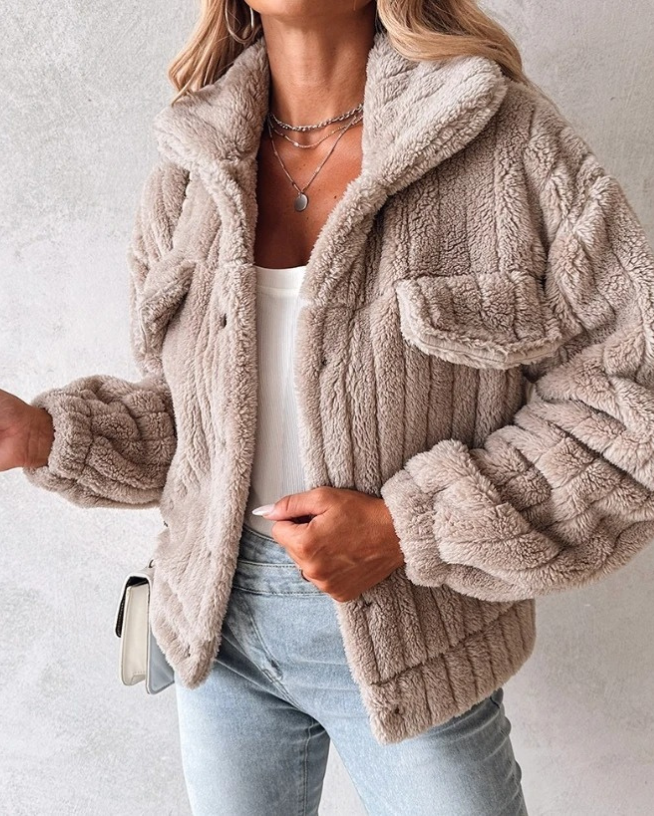 Women’s Teddy Coat – Oversized Fit – Plush Fuzzy Texture – Button Front – Chest Pockets
