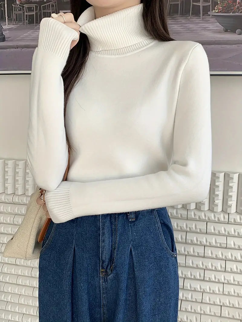 Angela® | Simple classic turtleneck sweater