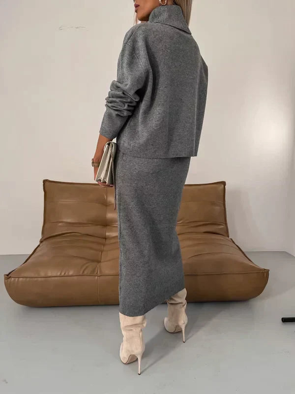 Aranza® | Dress with matching turtleneck