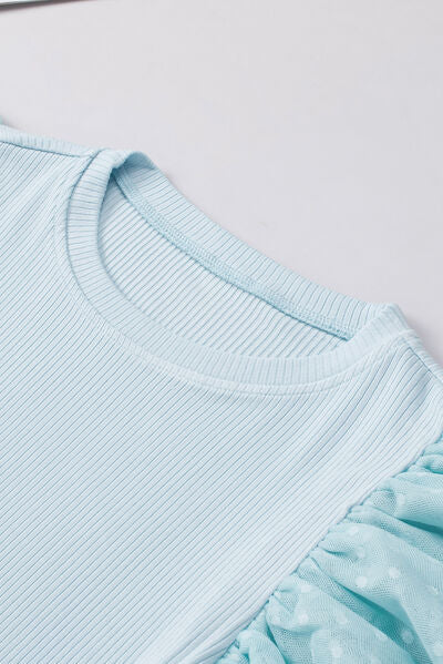Amparo® | Ruffled top with a crew neck and cap sleeves