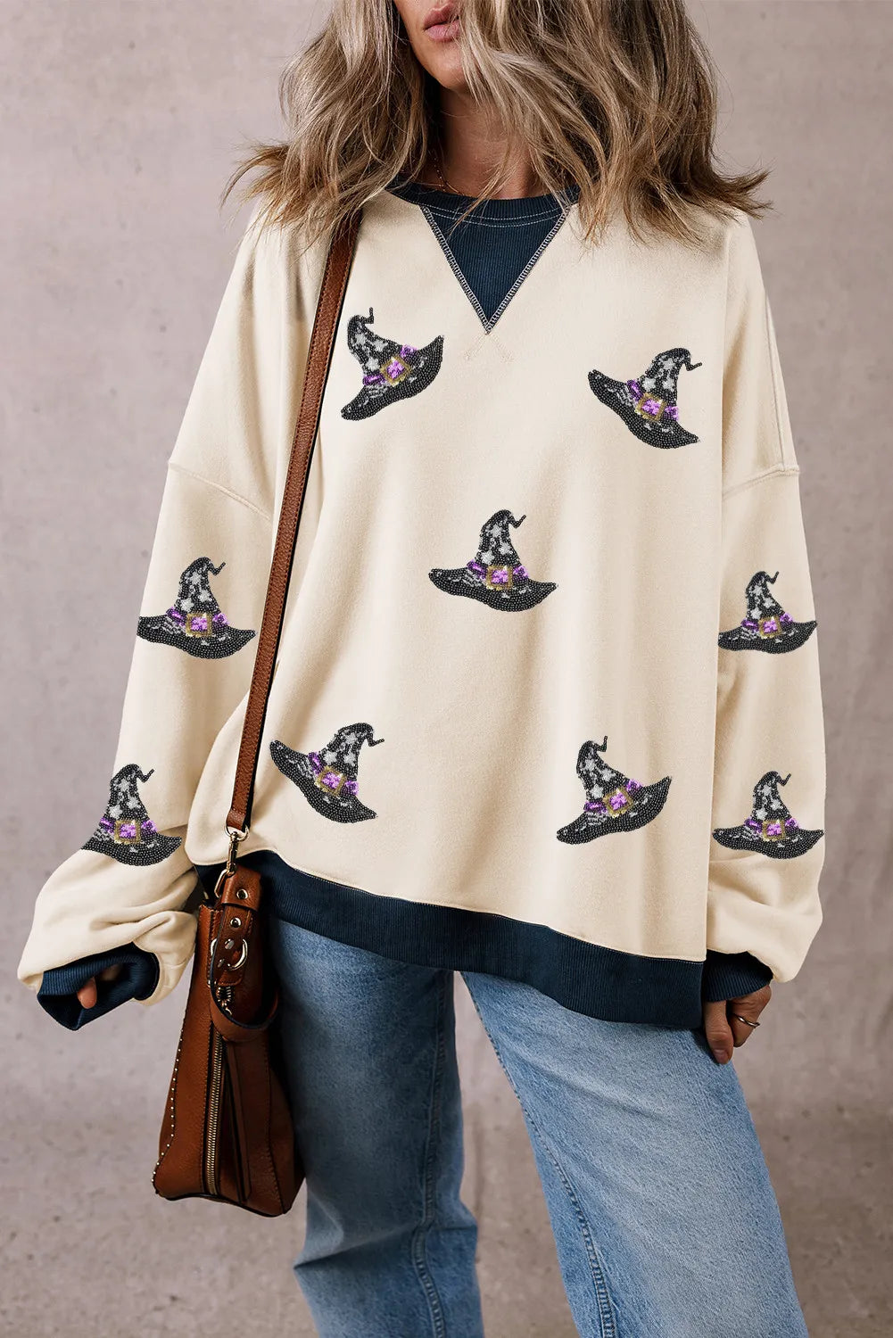 Claudia® | Long-sleeved sweatshirt with sequin hat print
