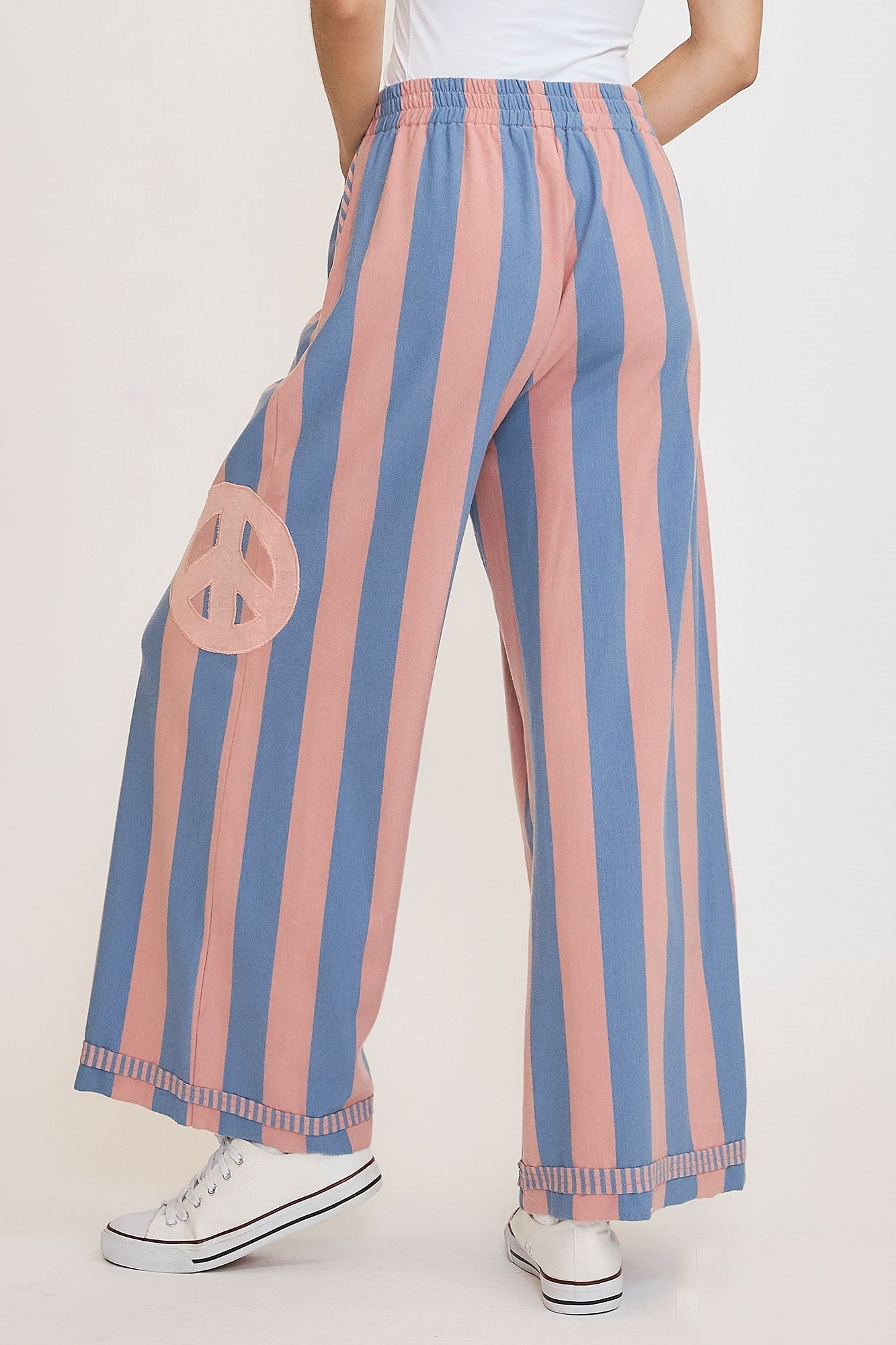 Ariadna® | Striped wide-leg pants with peace sign patch