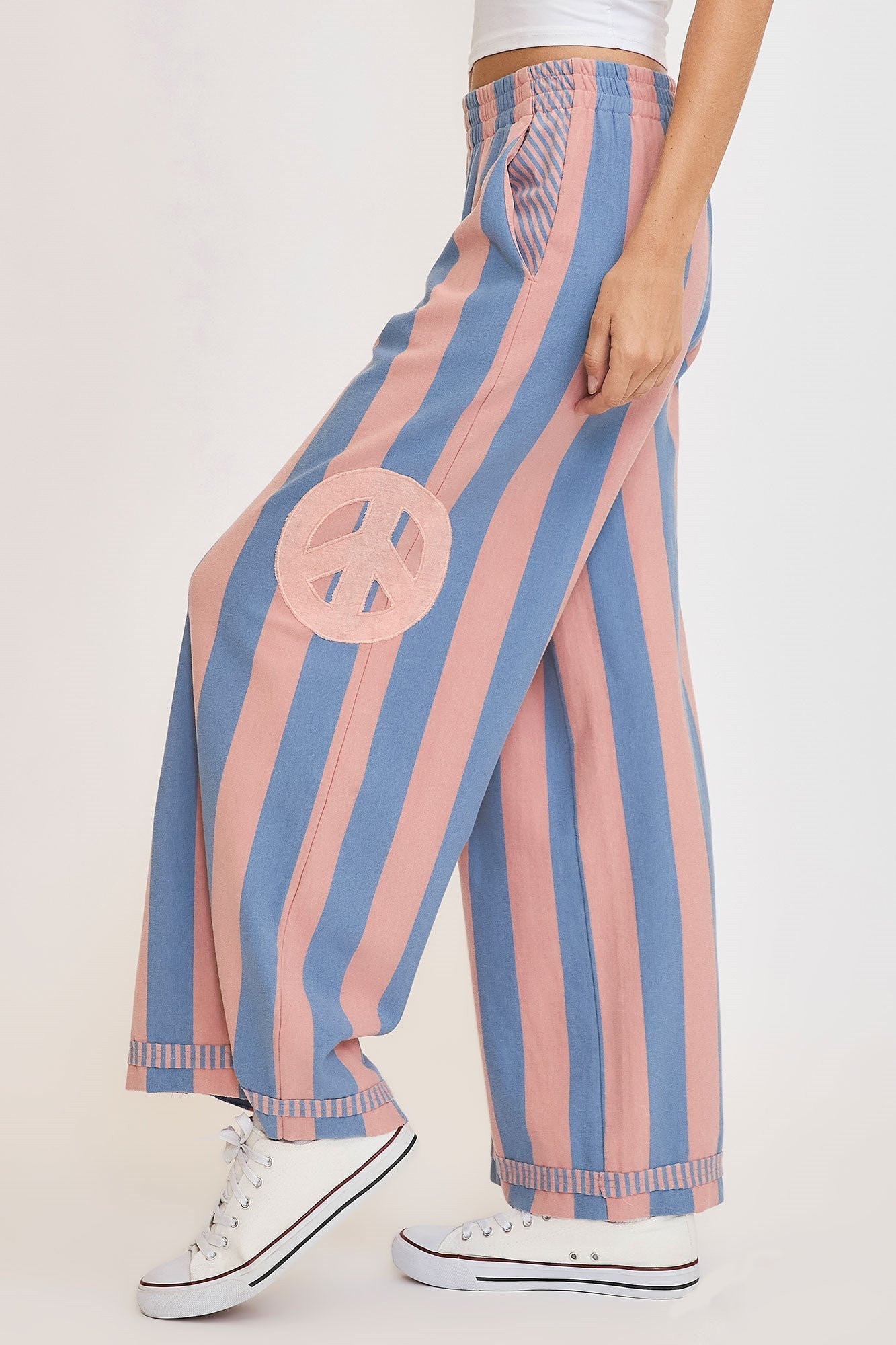 Ariadna® | Striped wide-leg pants with peace sign patch
