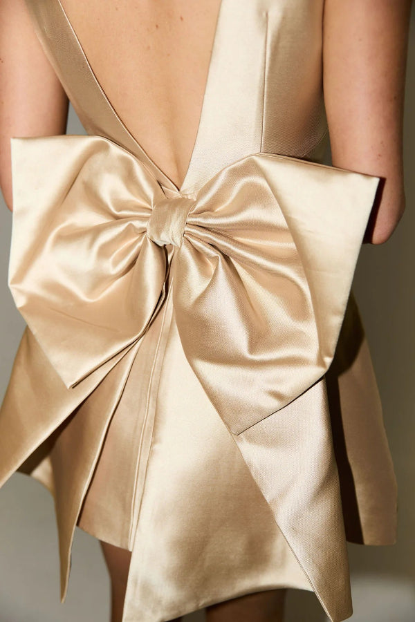 Daisy® | Satin mini dress with oversized bow detail and square neckline