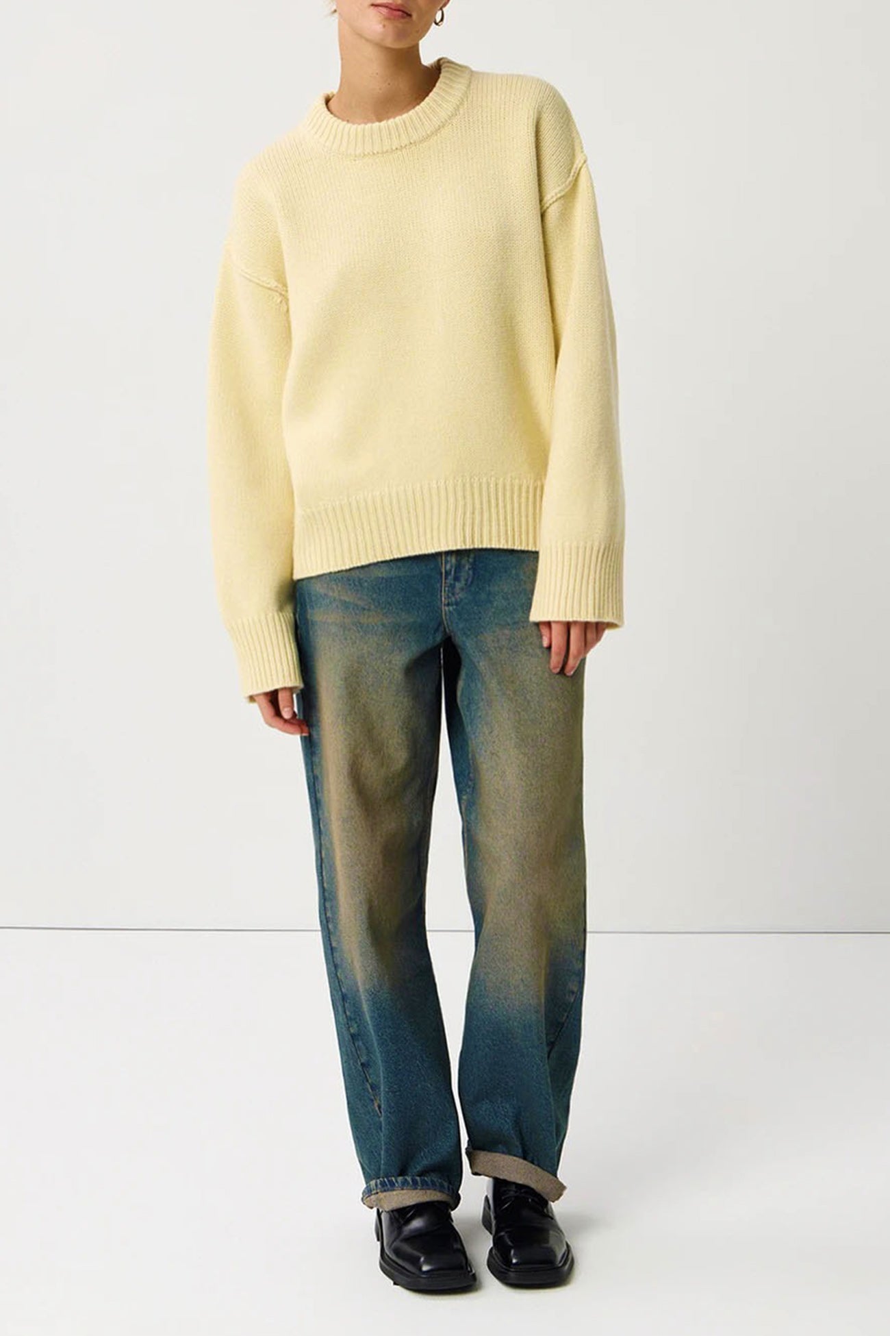 Carmen® | Round Neck Solid Color Pullover Sweater