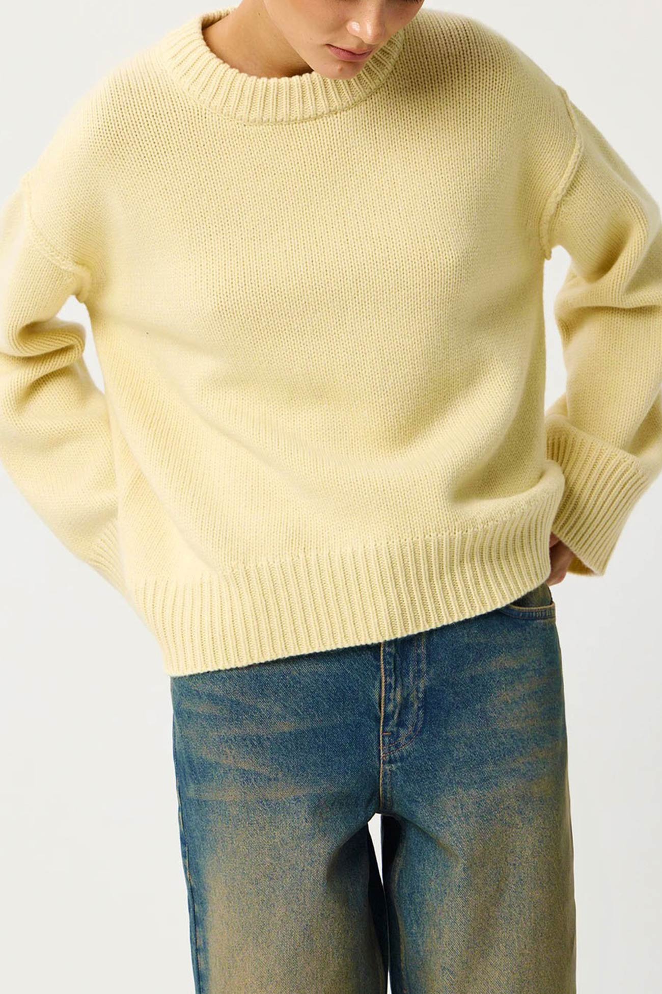 Carmen® | Round Neck Solid Color Pullover Sweater