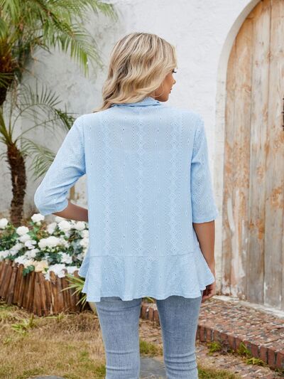 Elisa® | Open front top with three-quarter sleeves and eyelets