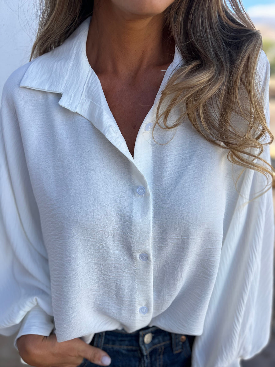 Cassandra® | Long blouse with buttons
