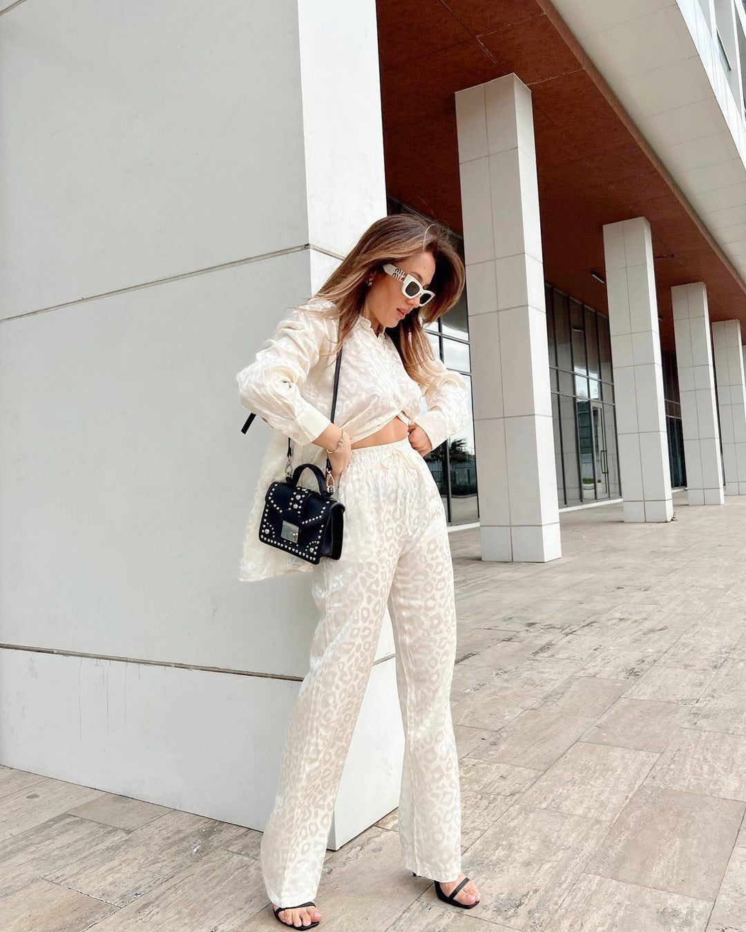 Clara® | Leopard print satin shirt and pants set