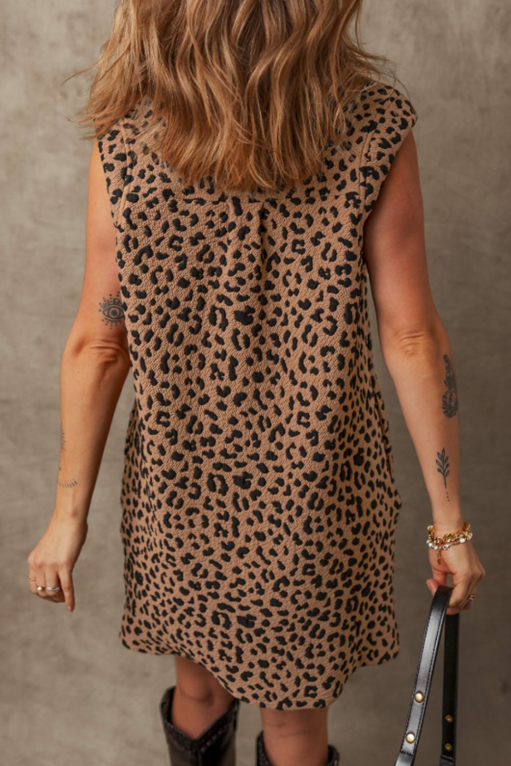 Anita® | Sleeveless mini dress with a leopard collar