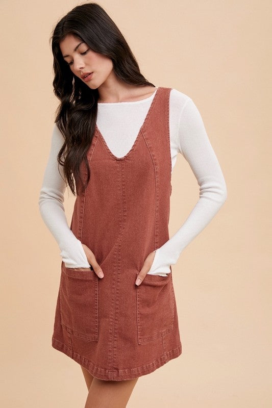 Arianna® | V-neck denim overall dress with adjustable straps and pockets