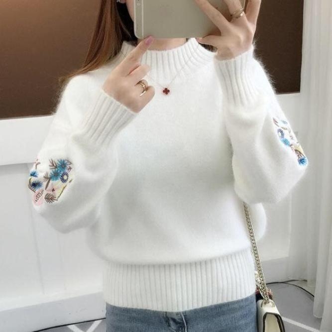 Cintia® | Sweater with floral embroidery