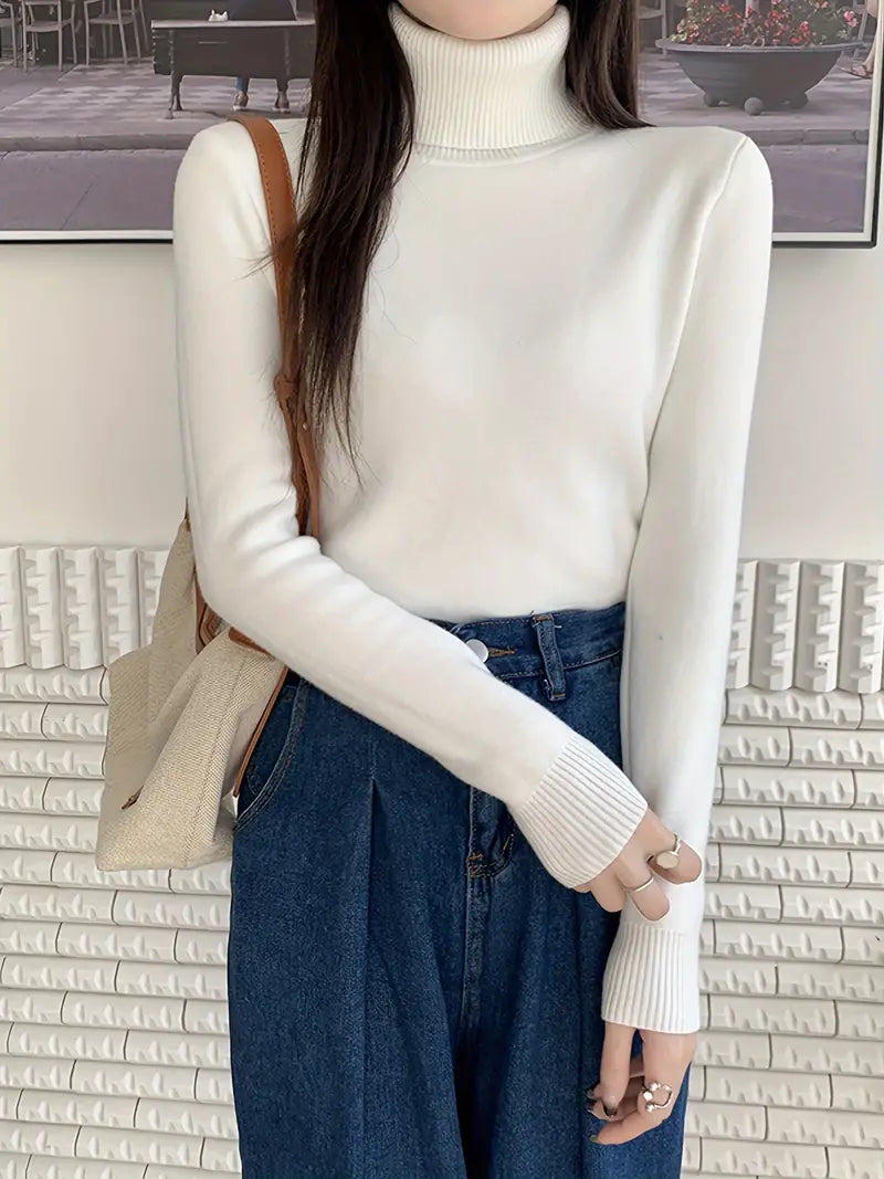 Angela® | Simple classic turtleneck sweater