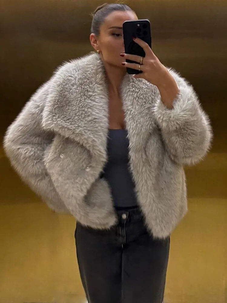 Deborah® | Super soft handwoven coat made from thick wool