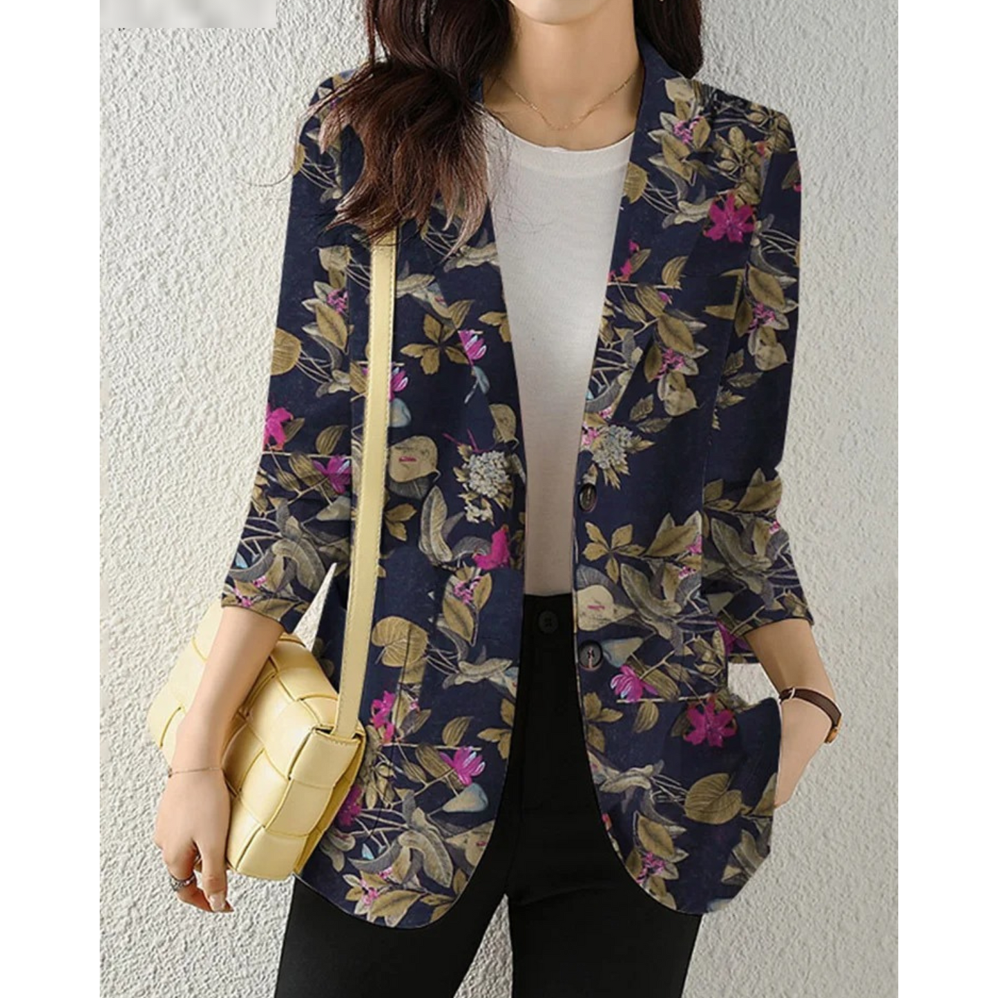 Antonia® | Casual and effortless winter garment