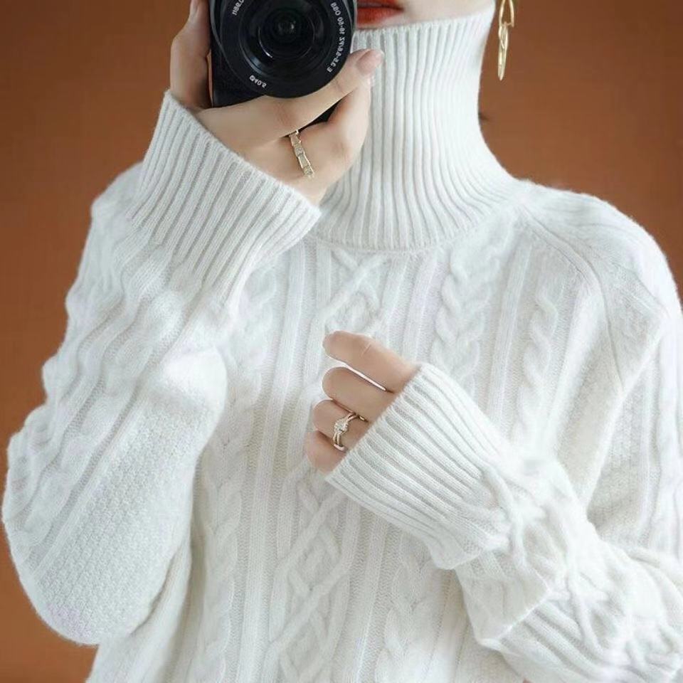 Celestina | Warm knitted sweater for women with a turtleneck