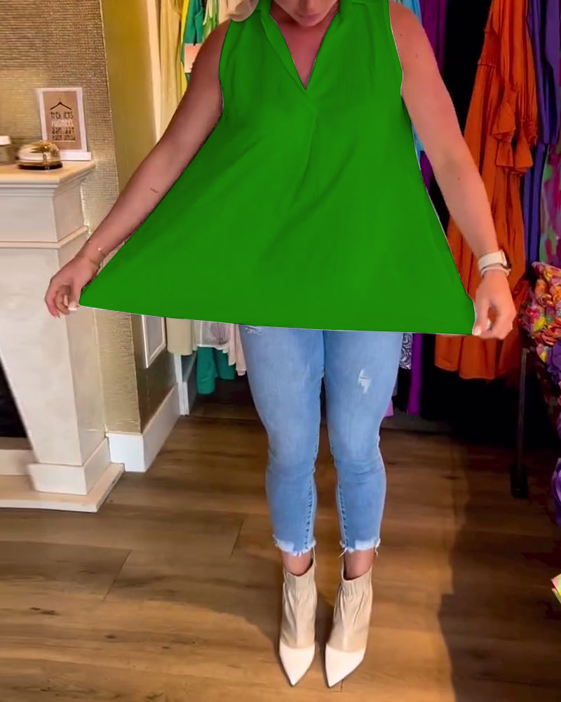 Carla® | Sleeveless blouse with ruffles and lapels
