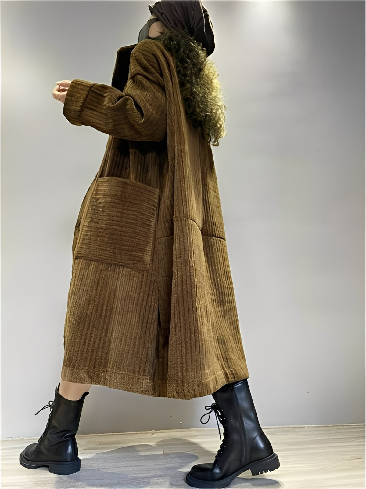 Antonella | Irma – Long, cozy jacket with bags