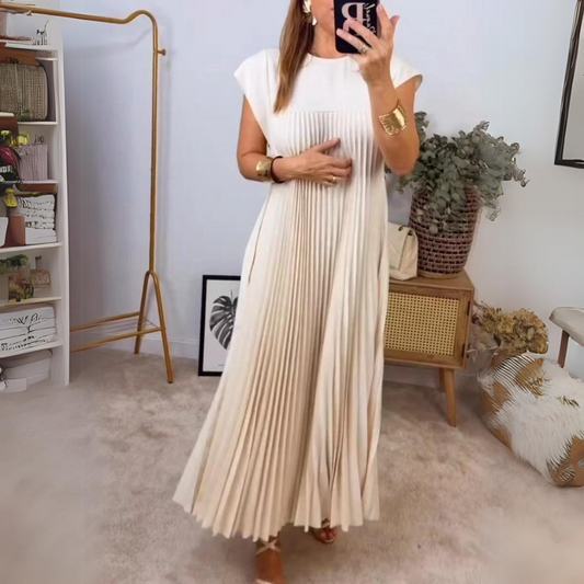Carina® | Light and fresh pleated dress