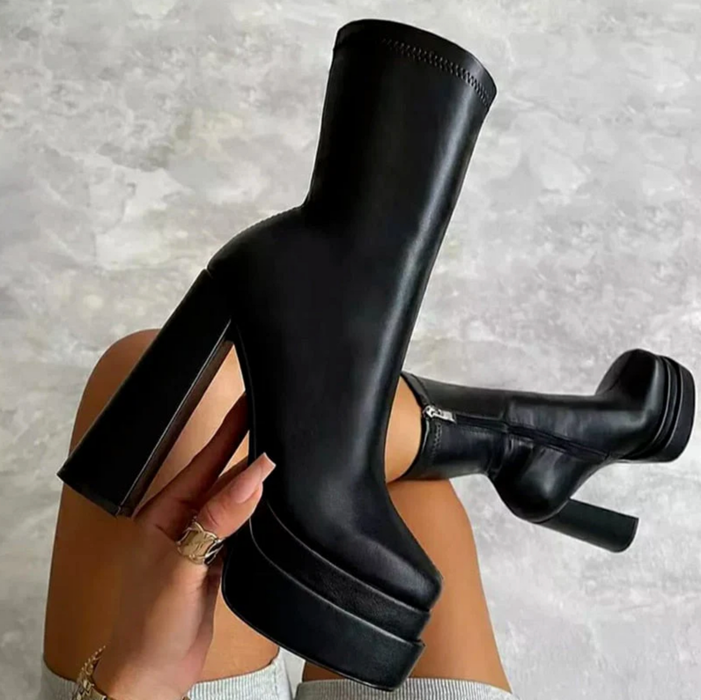 Camille® | Leather boots with thick heels