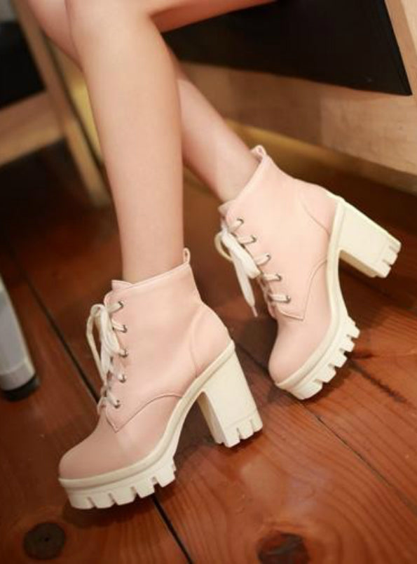 Clara® | Durable and supportive orthopedic heels