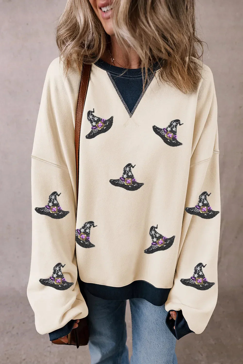 Claudia® | Long-sleeved sweatshirt with sequin hat print