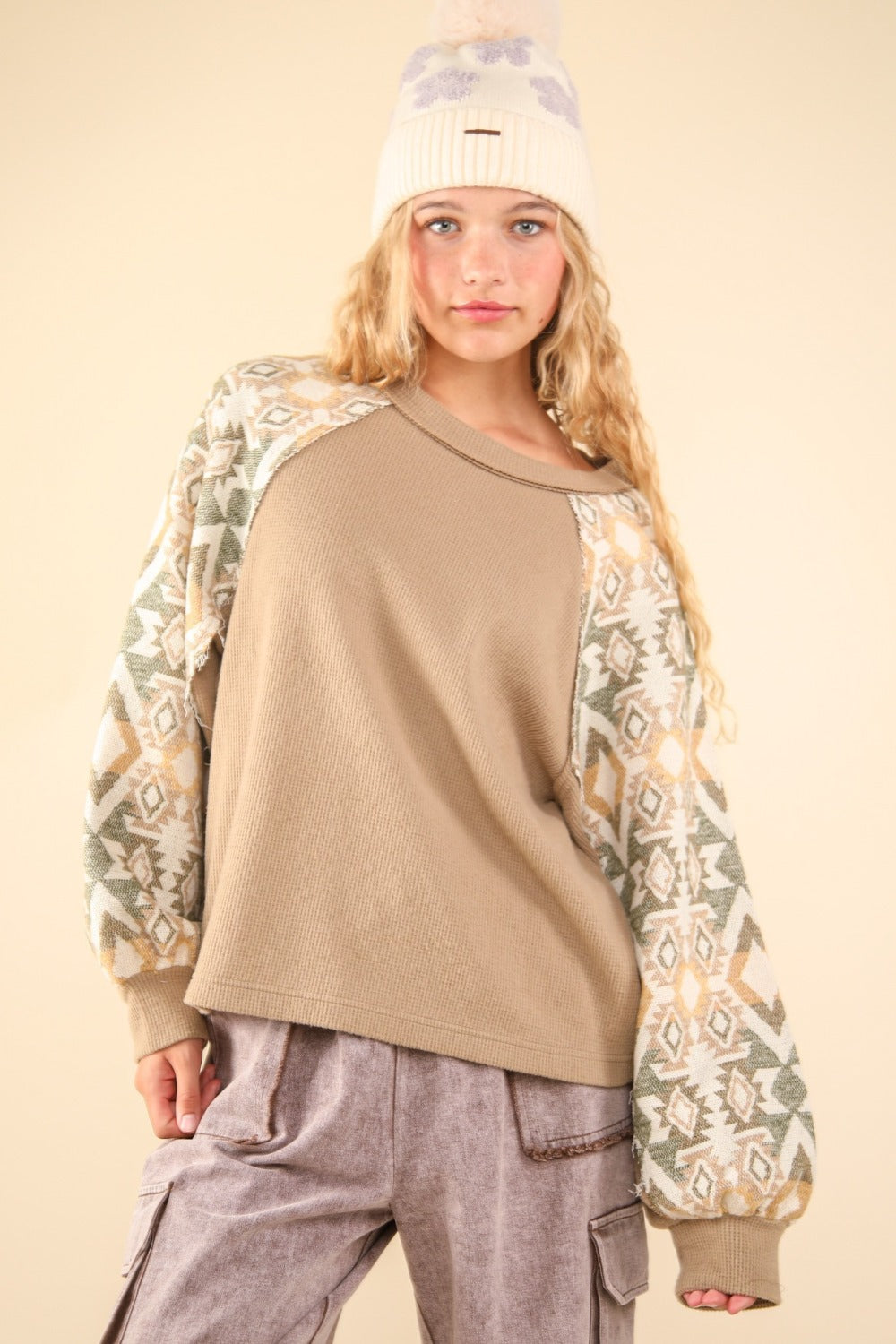 Clara® | Printed long-sleeved knitted top with a crew neck