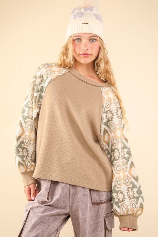 Clara® | Printed long-sleeved knitted top with a crew neck