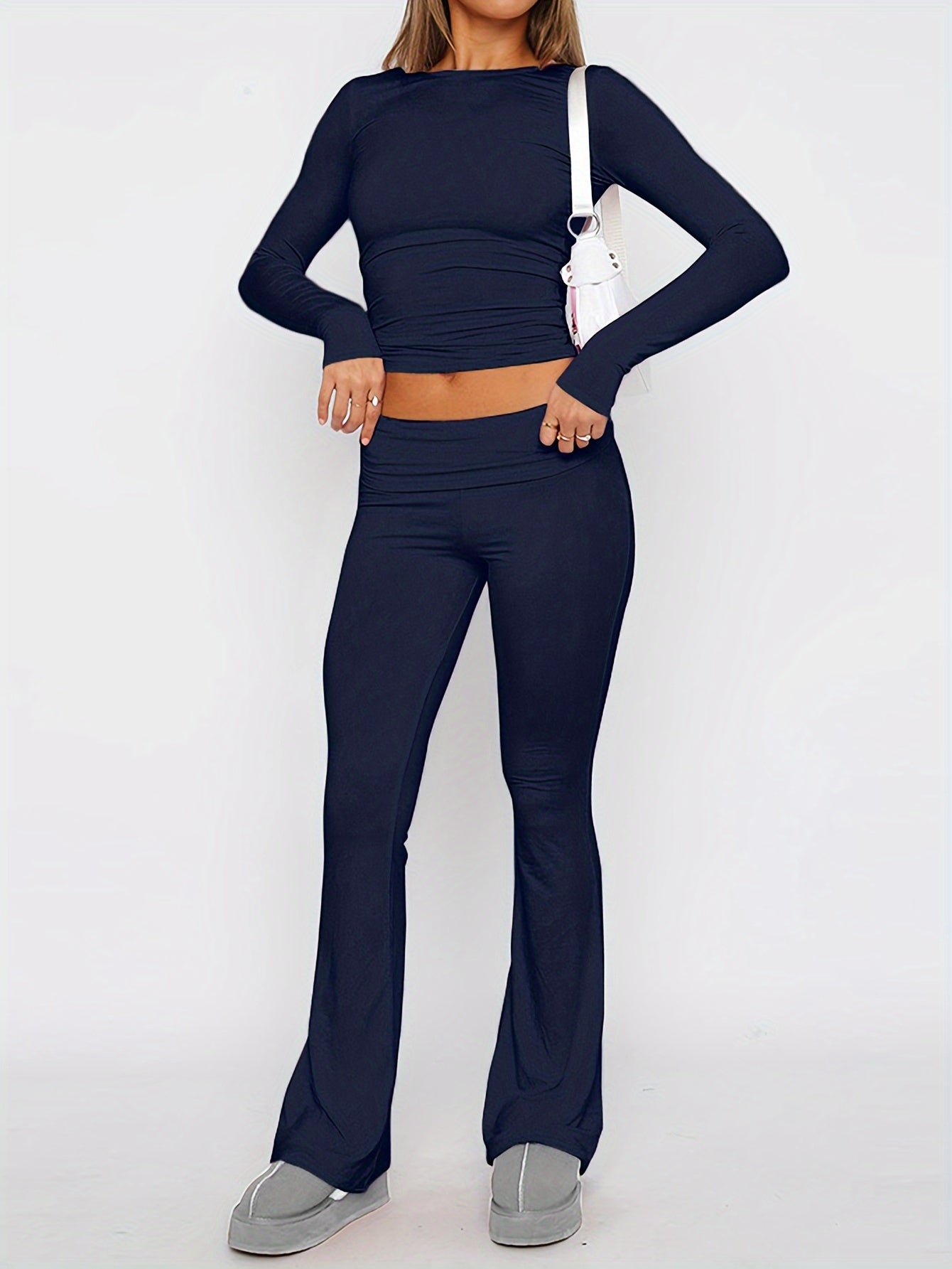 Elena® | Slim fit lounge set with a crop top and flared trousers