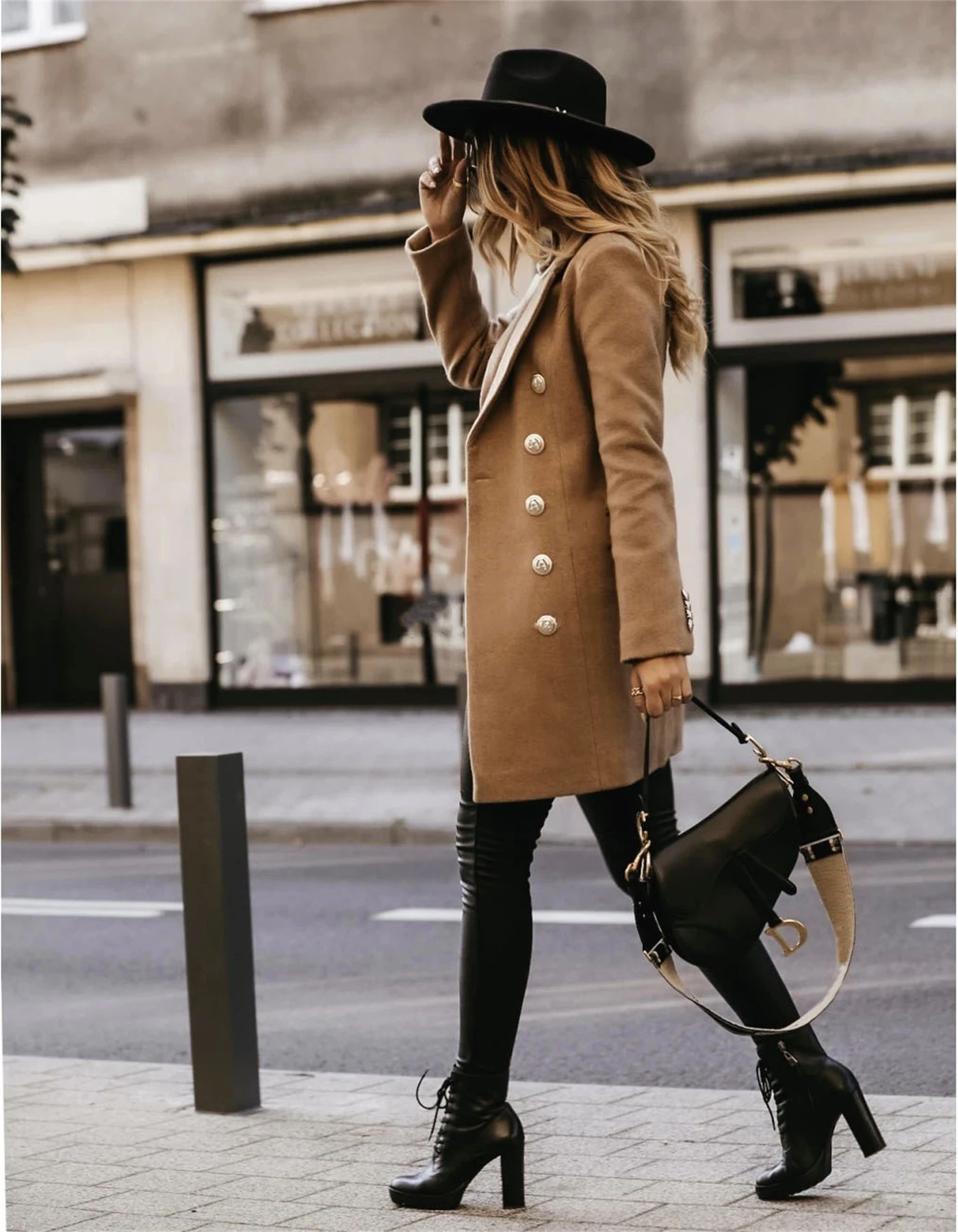 Elena® | Elegant and casual winter garment