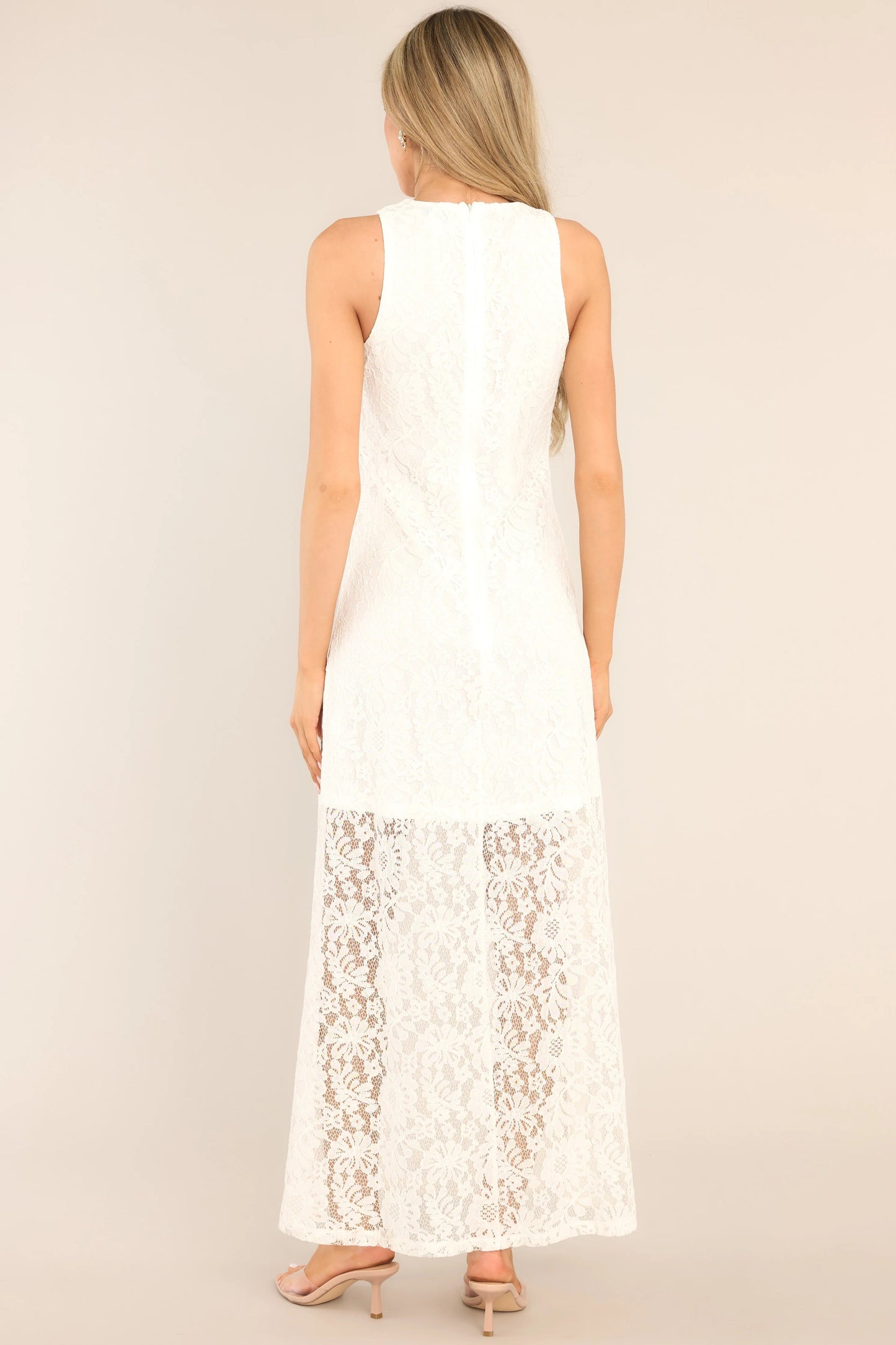 Celia® | White lace maxi dress with irresistible charm