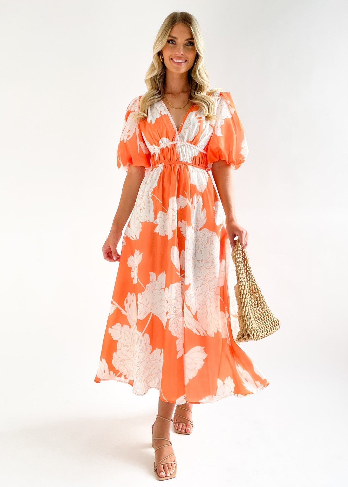Dolores® | Ysa long dress with V-neck and puff sleeves