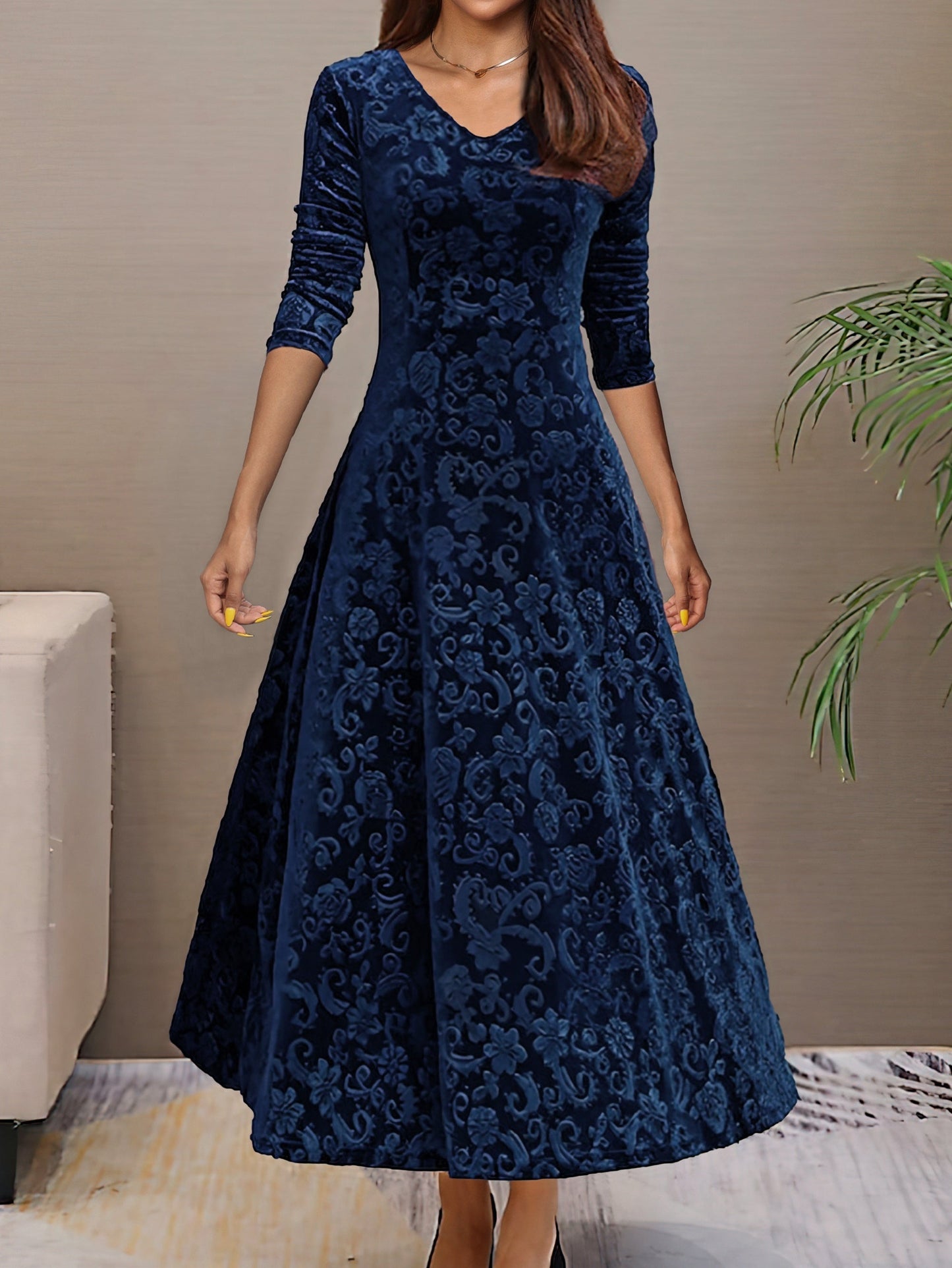 Aranza® | Women's V-neck velvet dress
