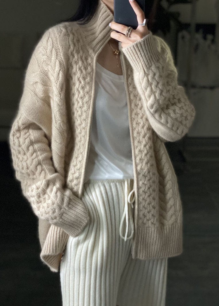 Begoña | Modern Roll Collar Knit Jacket for Women