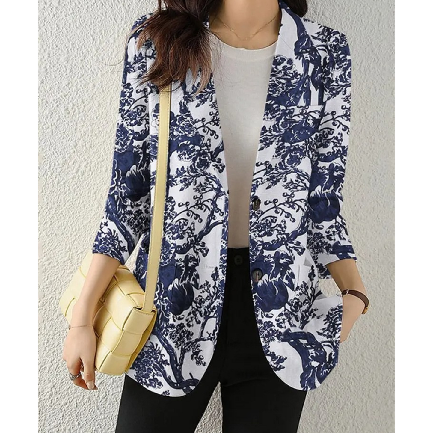 Antonia® | Casual and effortless winter garment
