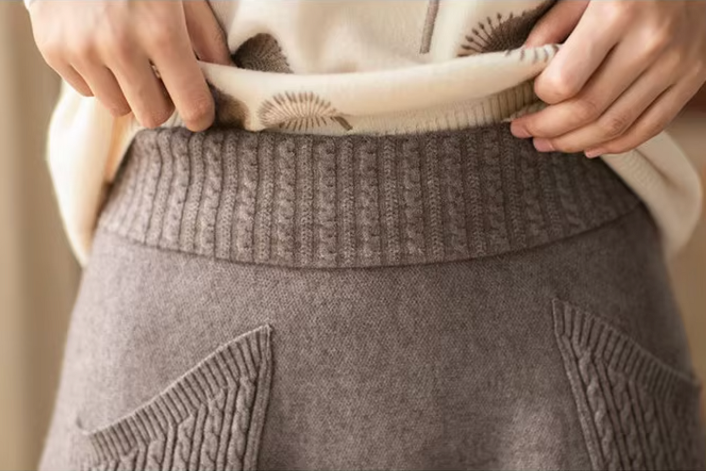 Cristina® | Wool skirt with two pockets