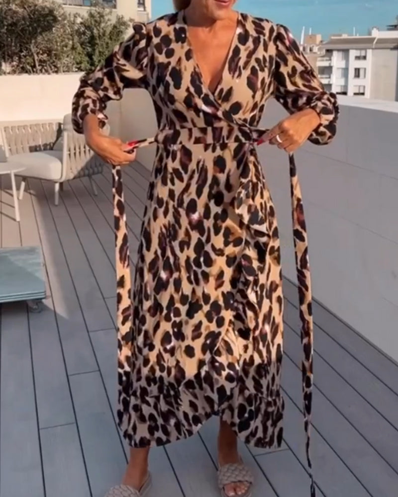 Agustina® | V-neck leopard print dress