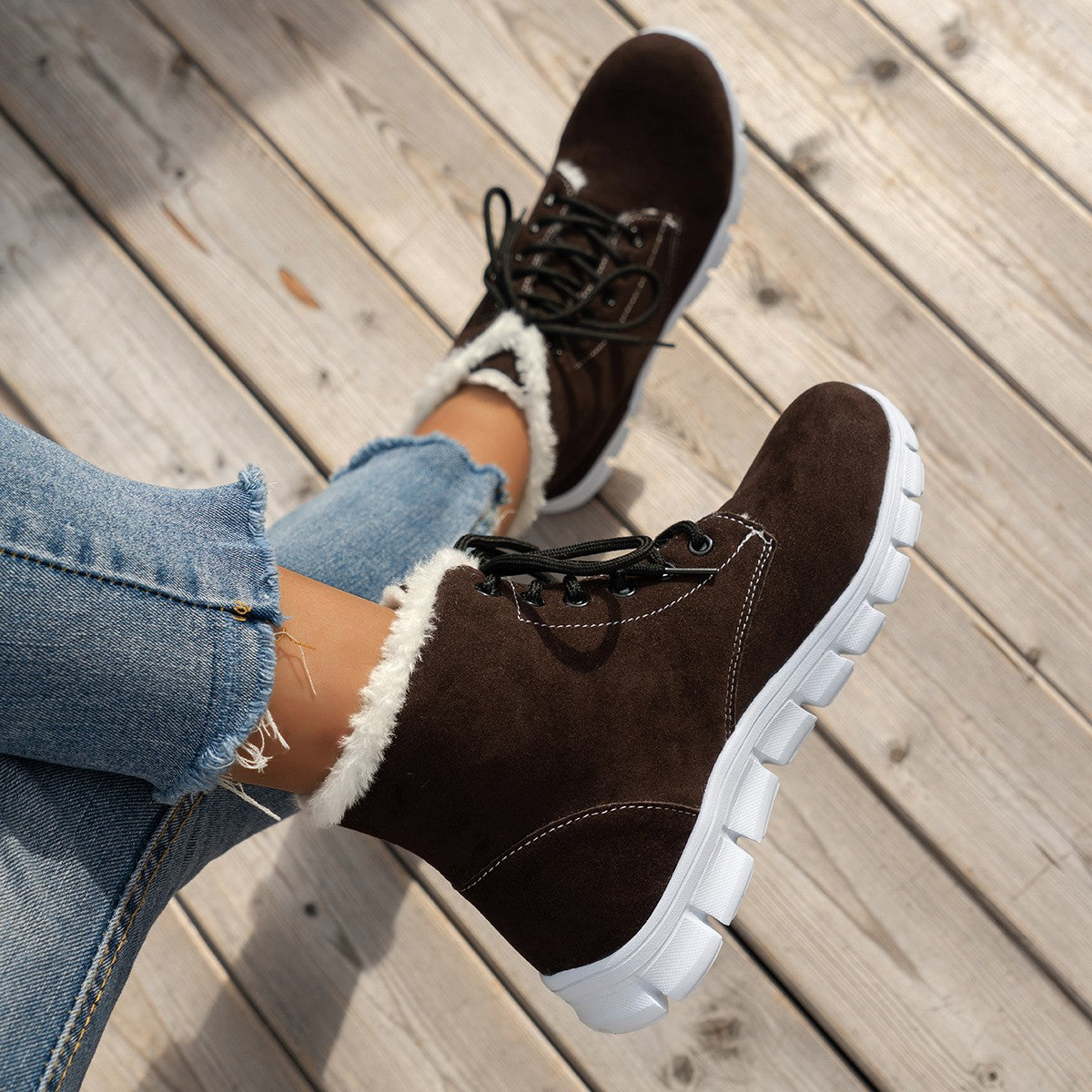 Brenda® | Elegant and detailed supportive shoes