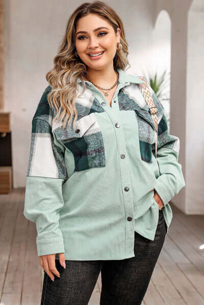 Women’s Shacket Jacket – Oversized Fit – Woven – Plaid Button Front Casual Style