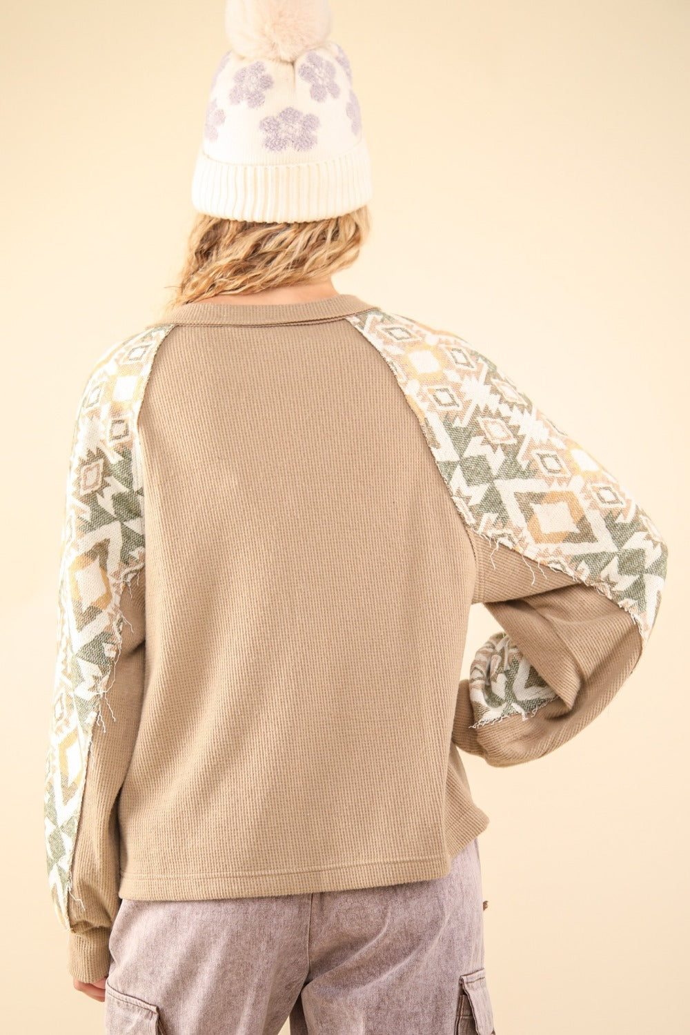 Clara® | Printed long-sleeved knitted top with a crew neck
