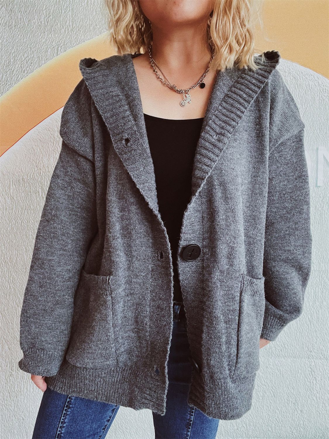 Beatrice® | Long-sleeved cardigan with hood and dropped shoulders