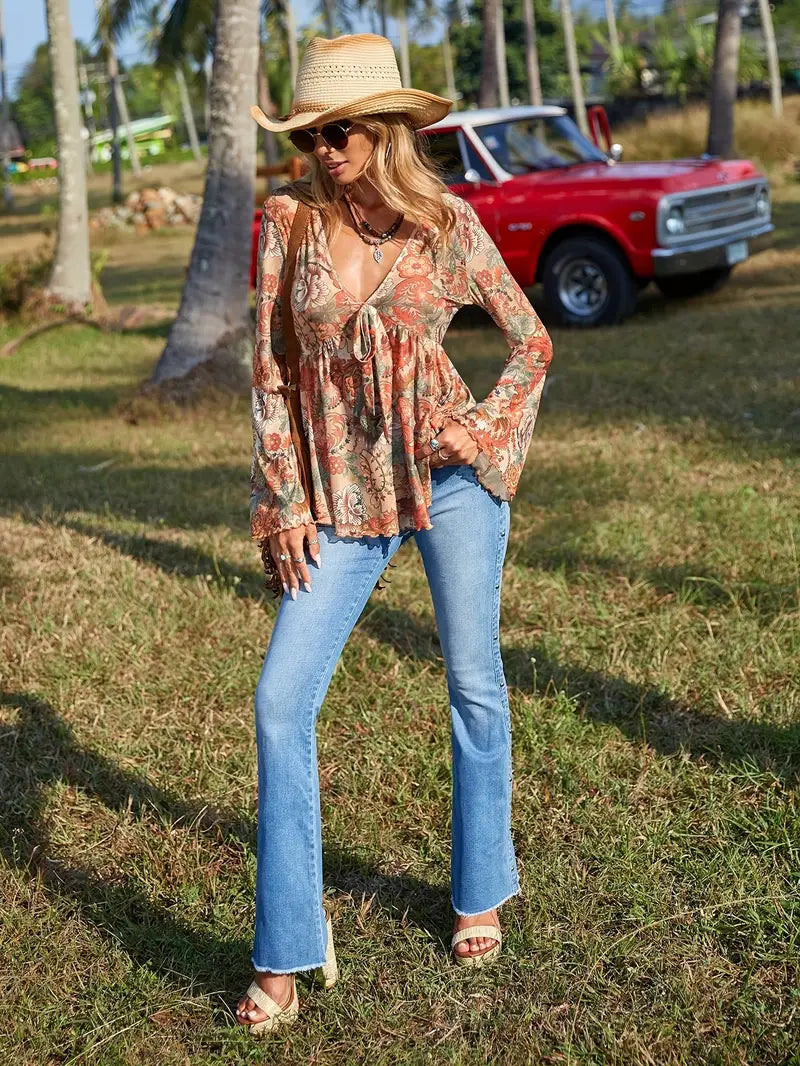 Bruder® | V-Neck Floral Top