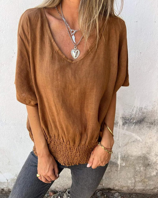 Chiara® | Fashionable, fitted V-neck T-shirt for women