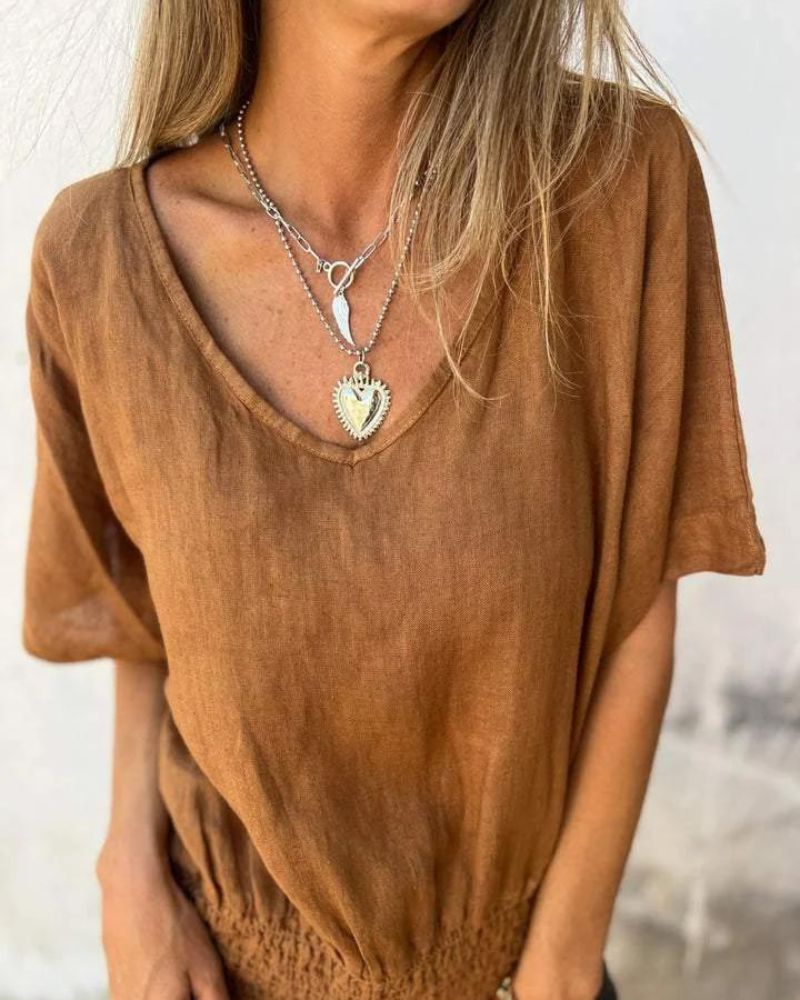Chiara® | Fashionable, fitted V-neck T-shirt for women