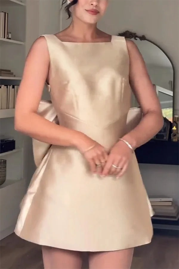 Daisy® | Satin mini dress with oversized bow detail and square neckline