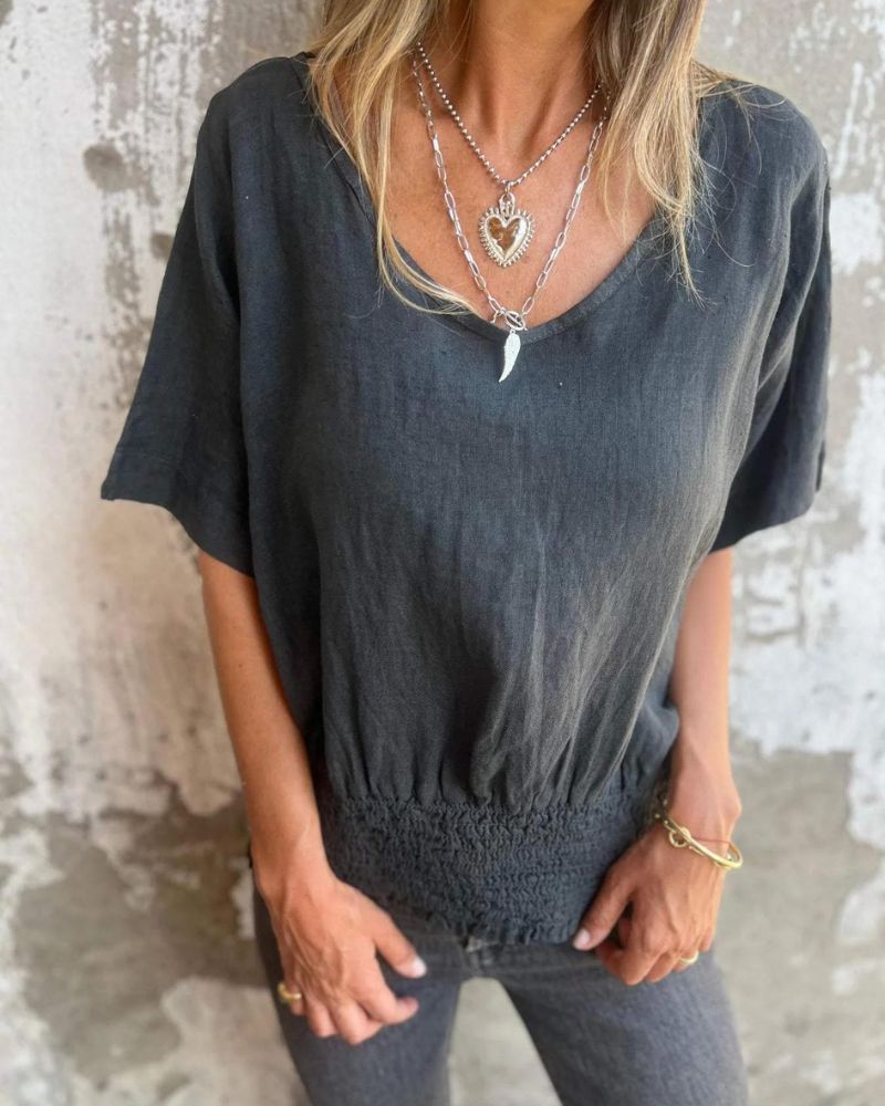Chiara® | Fashionable, fitted V-neck T-shirt for women