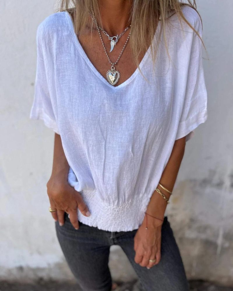 Chiara® | Fashionable, fitted V-neck T-shirt for women