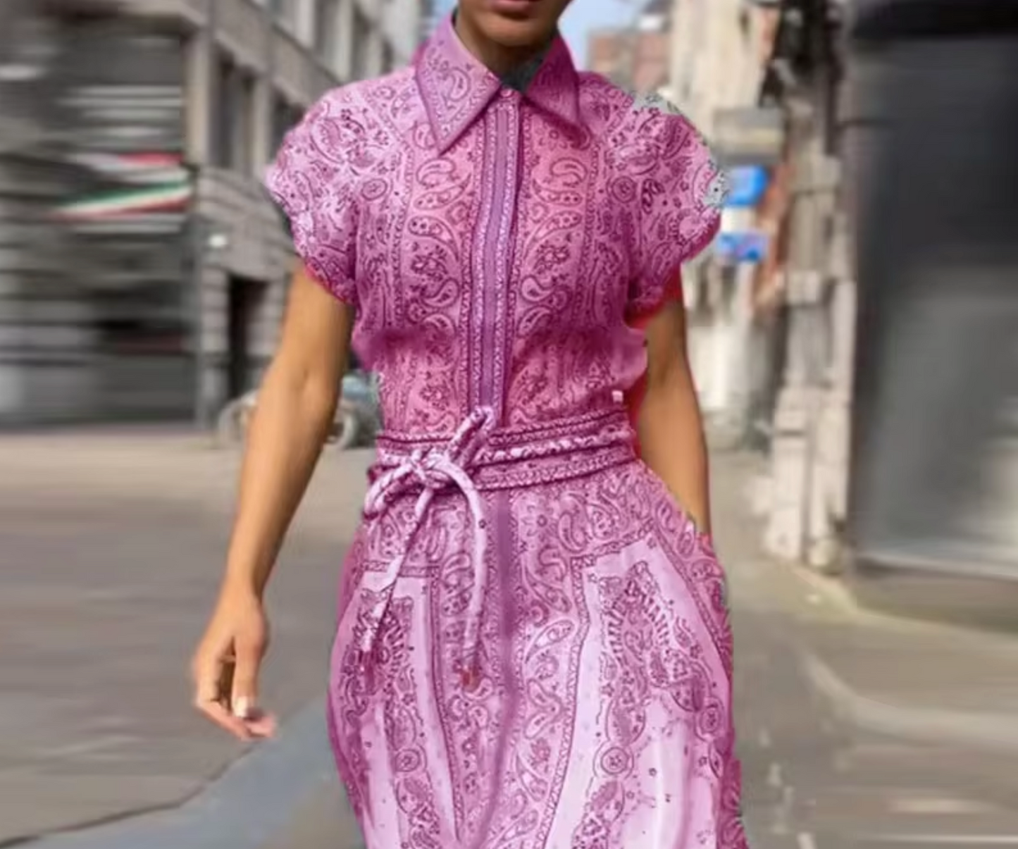 Ava® | Aidan Elegant Paisley Print