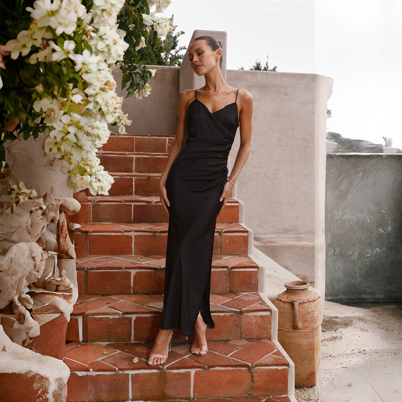 Dorotea® | Figure-hugging dress with spaghetti straps