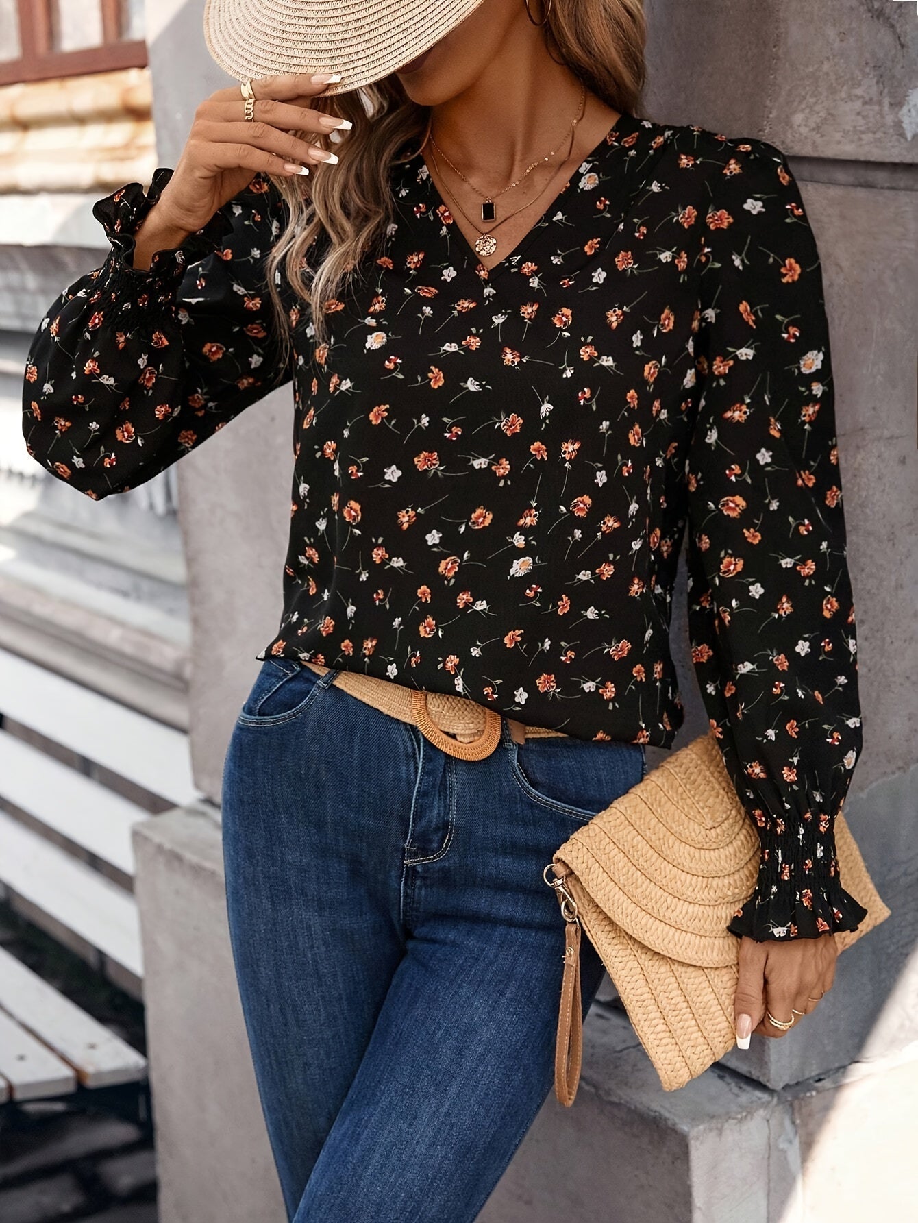 Brenda® | Elegant Floral Pattern V-Neck Blouse With Long Sleeves